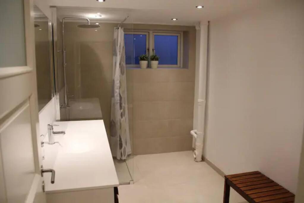 Close To Centrum, Beach And Subway كوبنهاجن المظهر الخارجي الصورة
